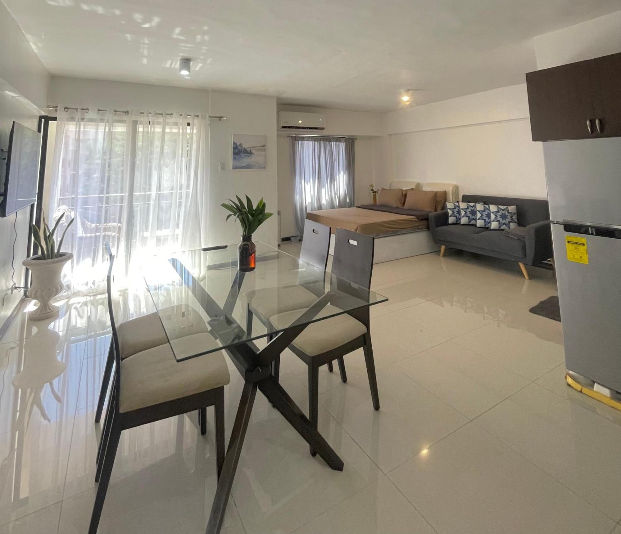 The Premier Suite Lapu-Lapu City Eksteriør bilde