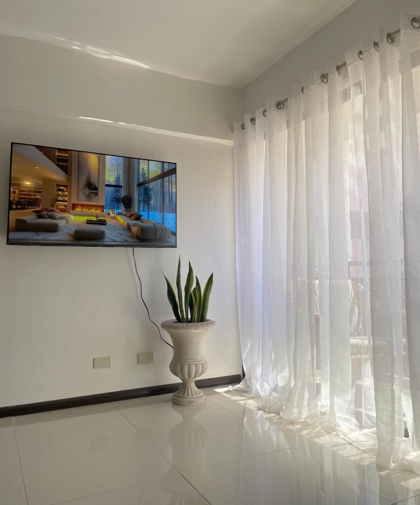The Premier Suite Lapu-Lapu City Eksteriør bilde